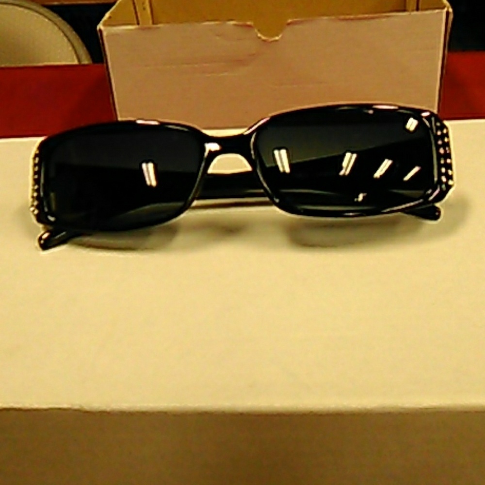 Eye Inspire Scripture Verse Sunglasses, Black